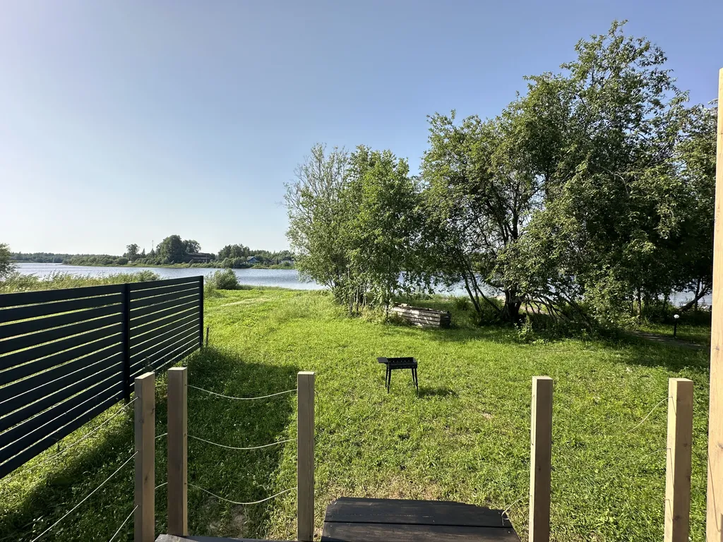 Коттедж Дом на берегу реки у пирса — Сясьстрой