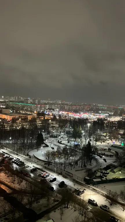 Уютная квартира возле парка на 15 этаже