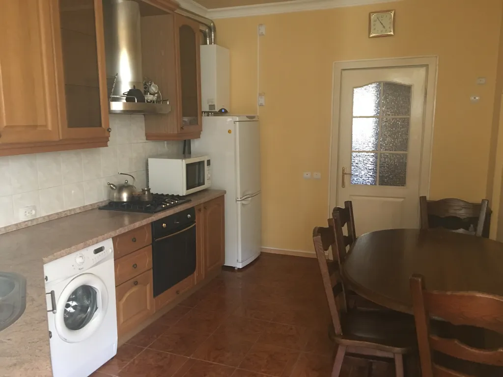 3-комнатная Квартира