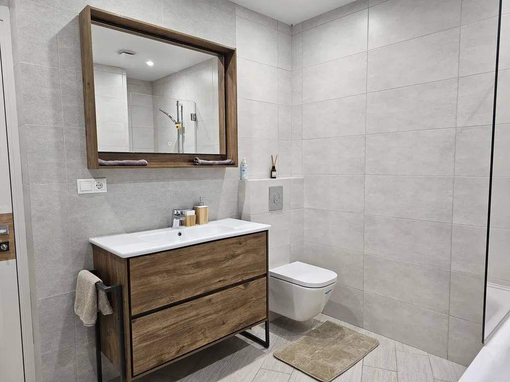 3х.ком.кв. 105 м.кв в ЦЕНТРЕ с видом на море и город, р-он ФУНИКУЛЁРА