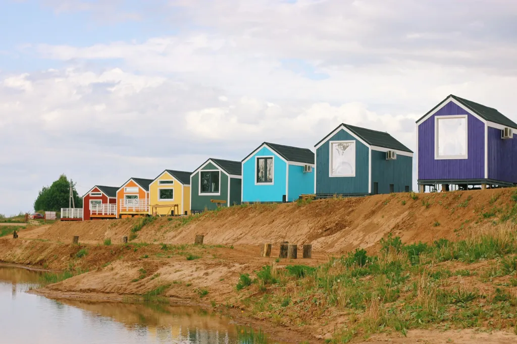 Оранжевый домик