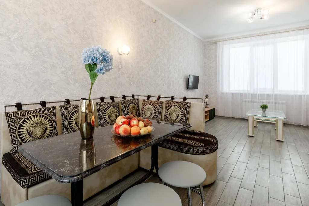 Дом рядом с трассой М-4