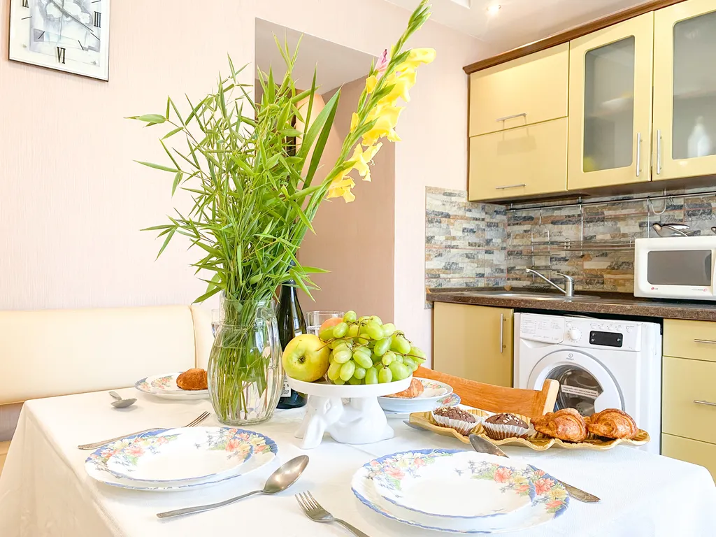 Квартира Двухкомнатная квартира тихий центр — Севастополь