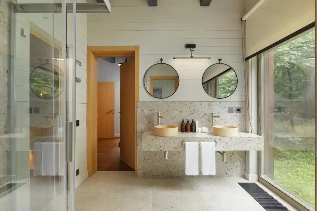 Коттедж 5-комнатный Дом — Москва