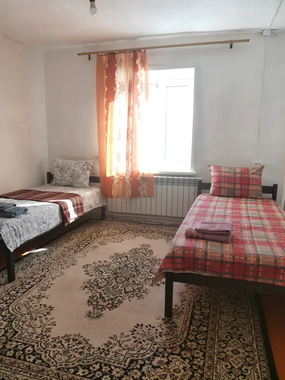 Домик в предгорье горы "50 лет"