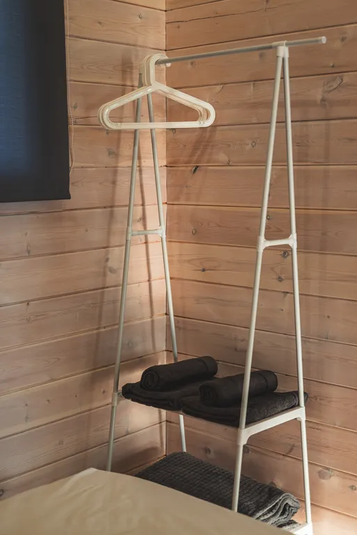 Уютный дом на берегу озера