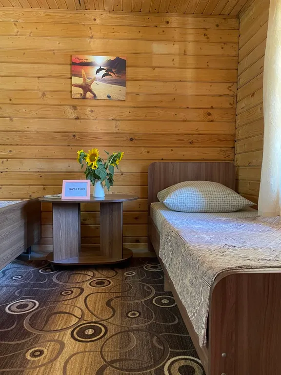 Квартира Квартира Уютный номер с мини кухней в деревянном доме недалеко от моря — Анапа