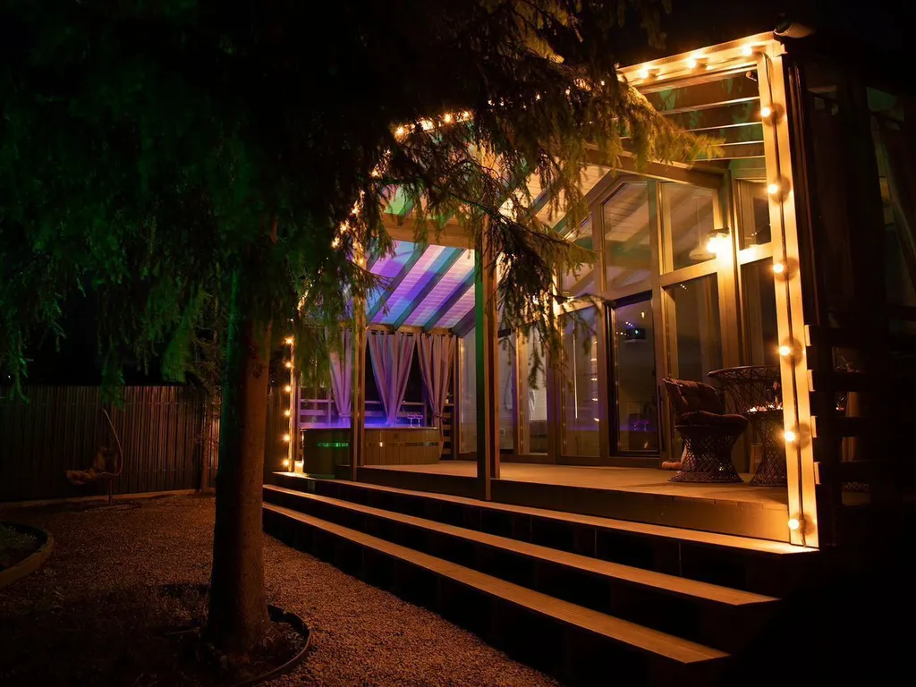 Коттедж Домик на берегу реки Охта — Агалатово