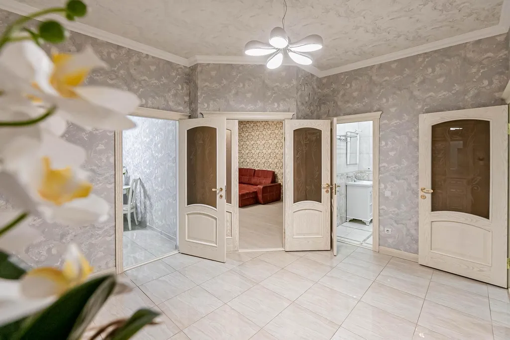 100 метров от Парка