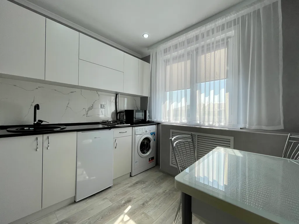 1-комнатная квартира-студия бизнес-класса в центре города