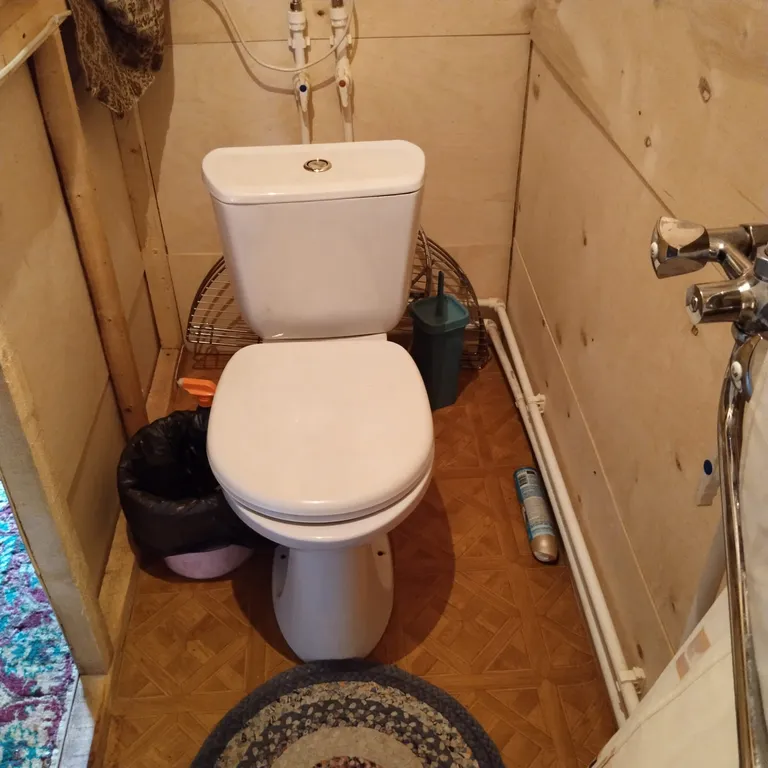 Деревенский дом с видом на озеро