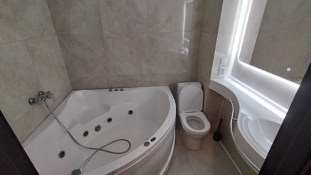 Уютная квартира с джакузи в высотке