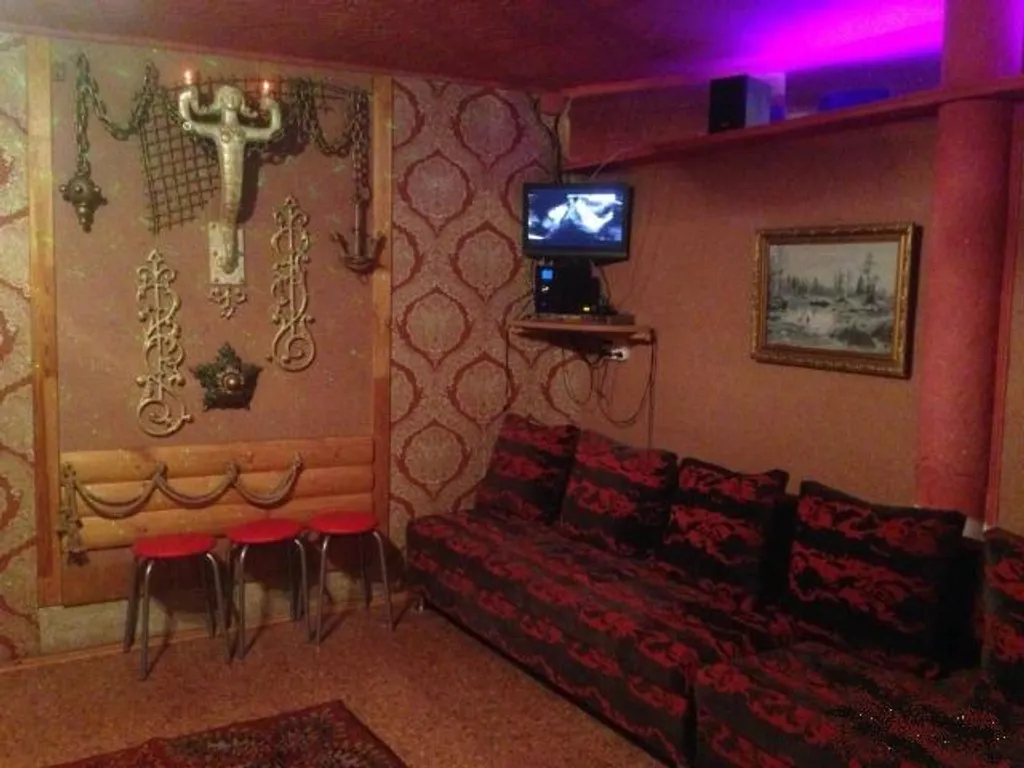 Уютный тёплый домик у леса и озера Шершни