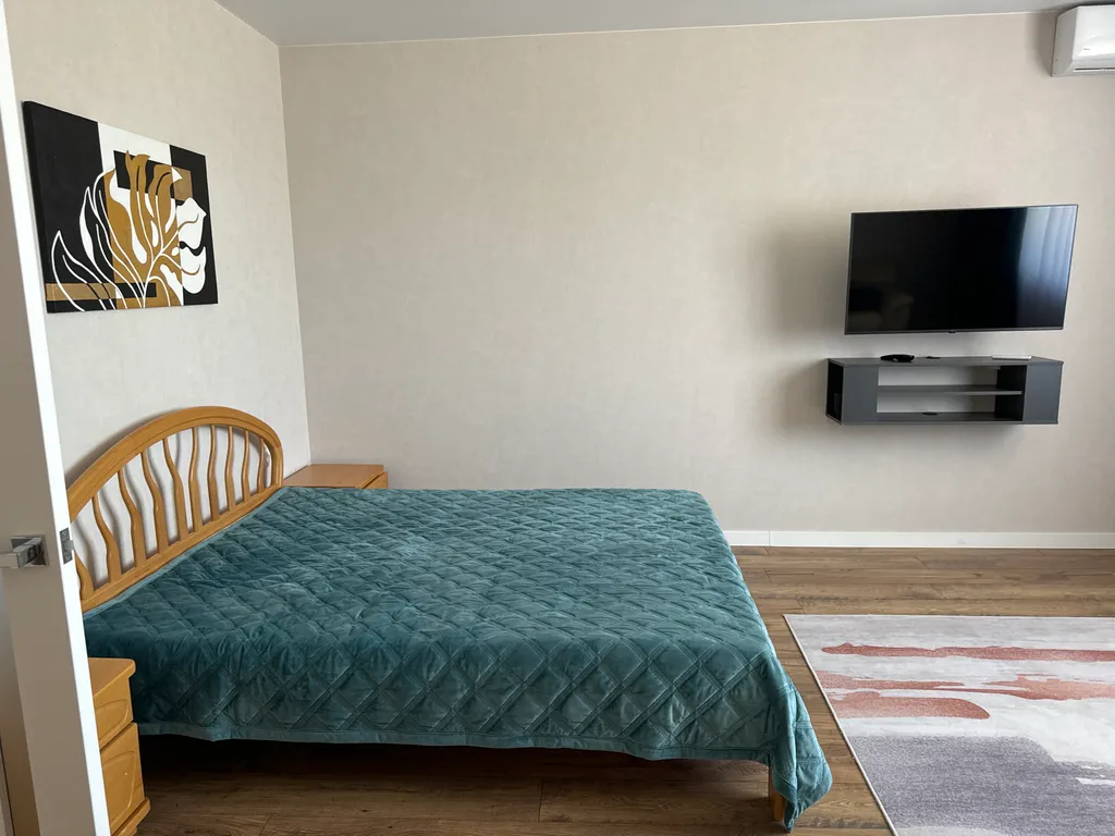 Уютная, благоустроенная квартира, в новом доме с видом на море и горы