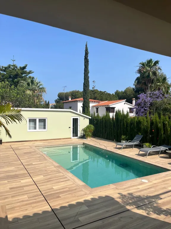 Коттедж Новый дом Дения — аренда посуточно в Дения