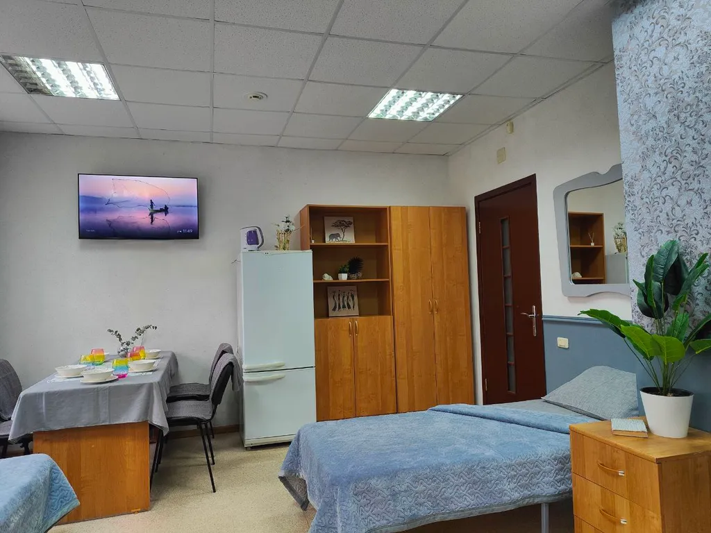 Просторная пятиместная комната