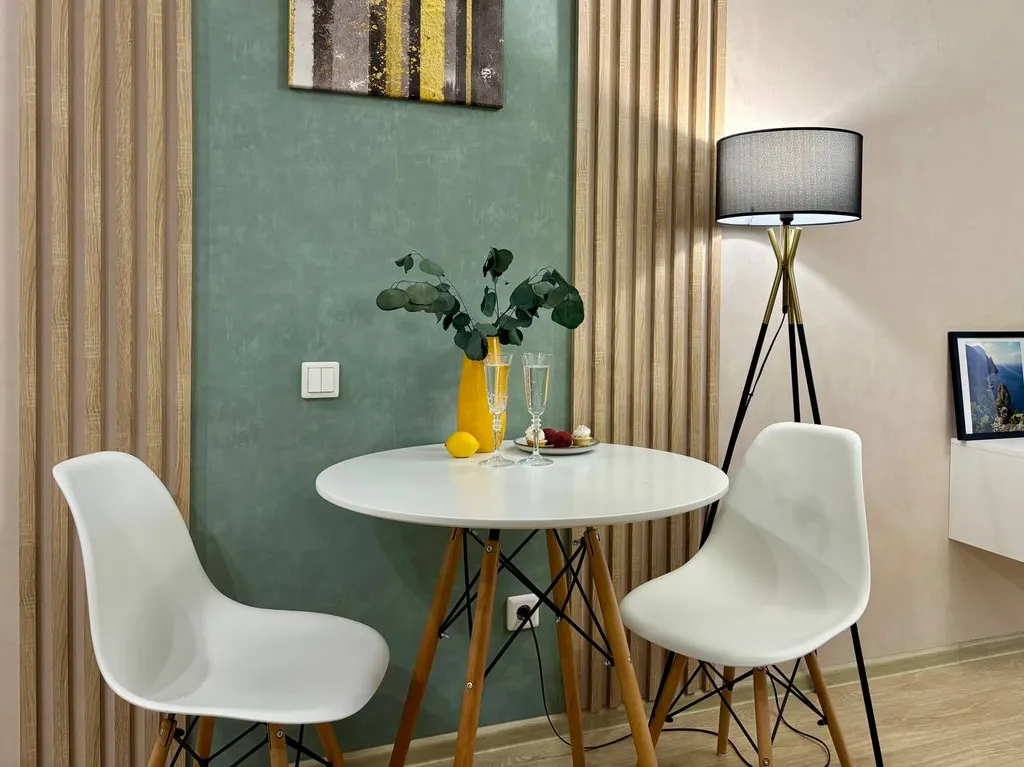 Студия с дизайнерским ремонтом