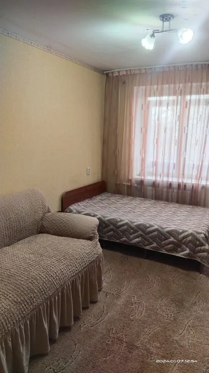 2х комн. квартира  с платной охраняемой парковкой во дворе