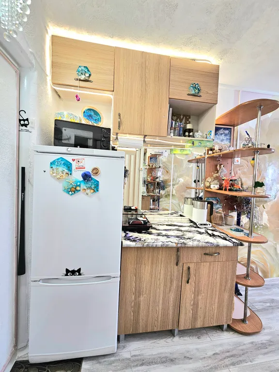 Студия почти в центре, рядом с Золотым мостом, Китайским консульством, фуникулером