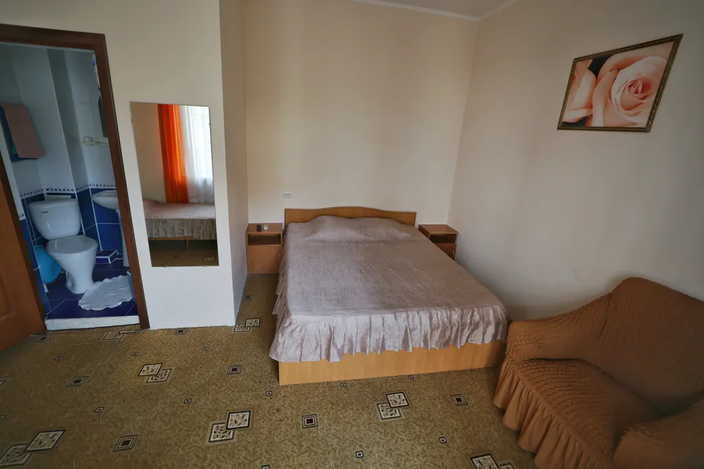 Квартира Трехместный номер с доп. местом с балконом и видом на горы — Лазаревское