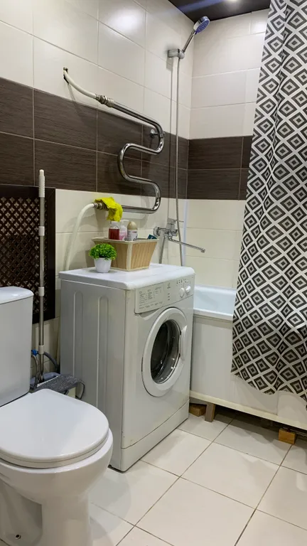 Просторная студия в нюдовых тонах недалеко от больничного городка