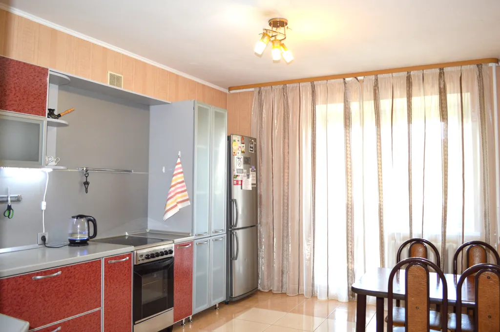 Квартира Уютная современная квартира у Кристалла — Тюмень