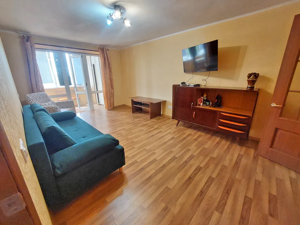 Пляжный сезон не закончится: квартира в курортном городе Агудзера