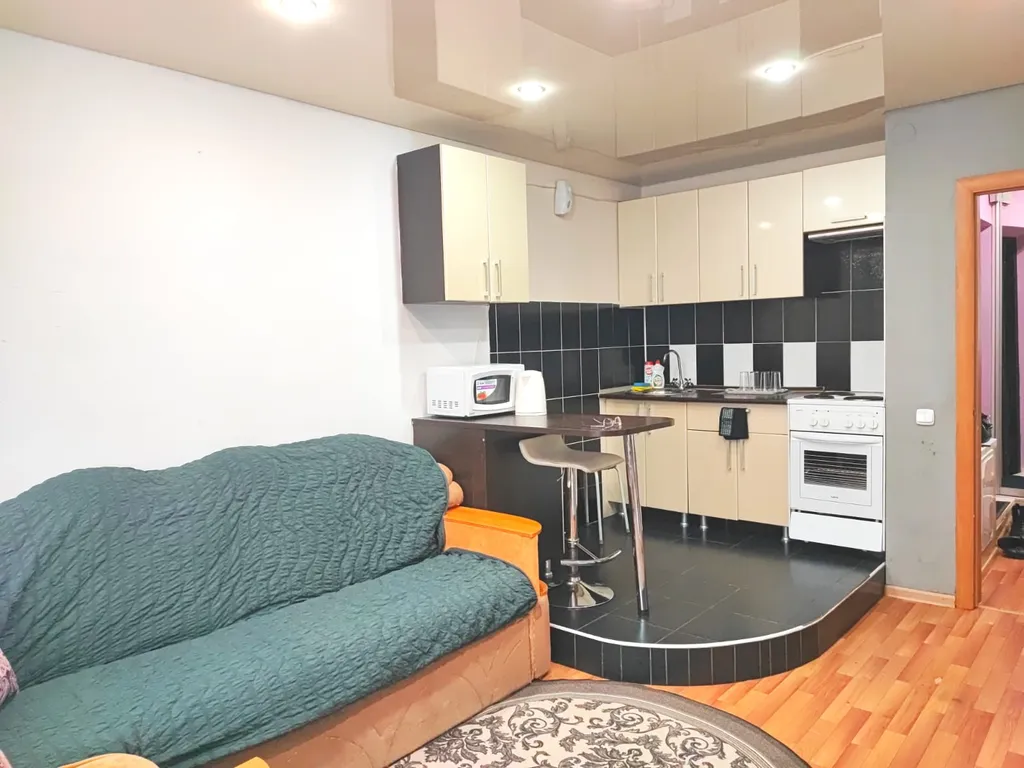 Чистая, уютная квартира — аренда посуточно в Тобольск