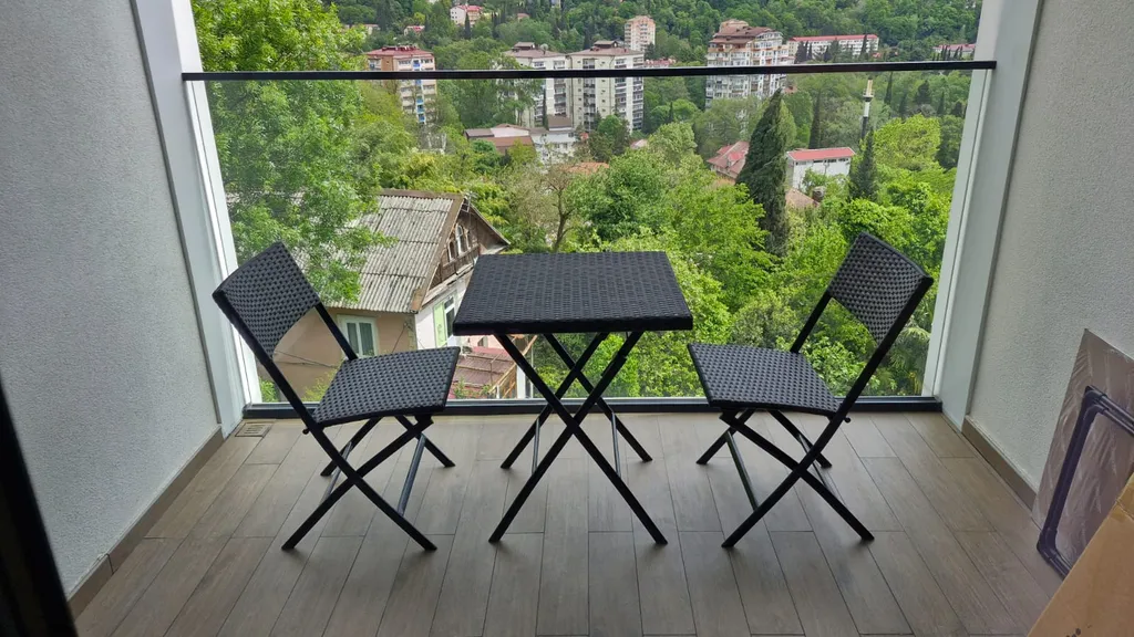 Апартамент с панорамными окнами с видом на море, горы и лес в Хосте