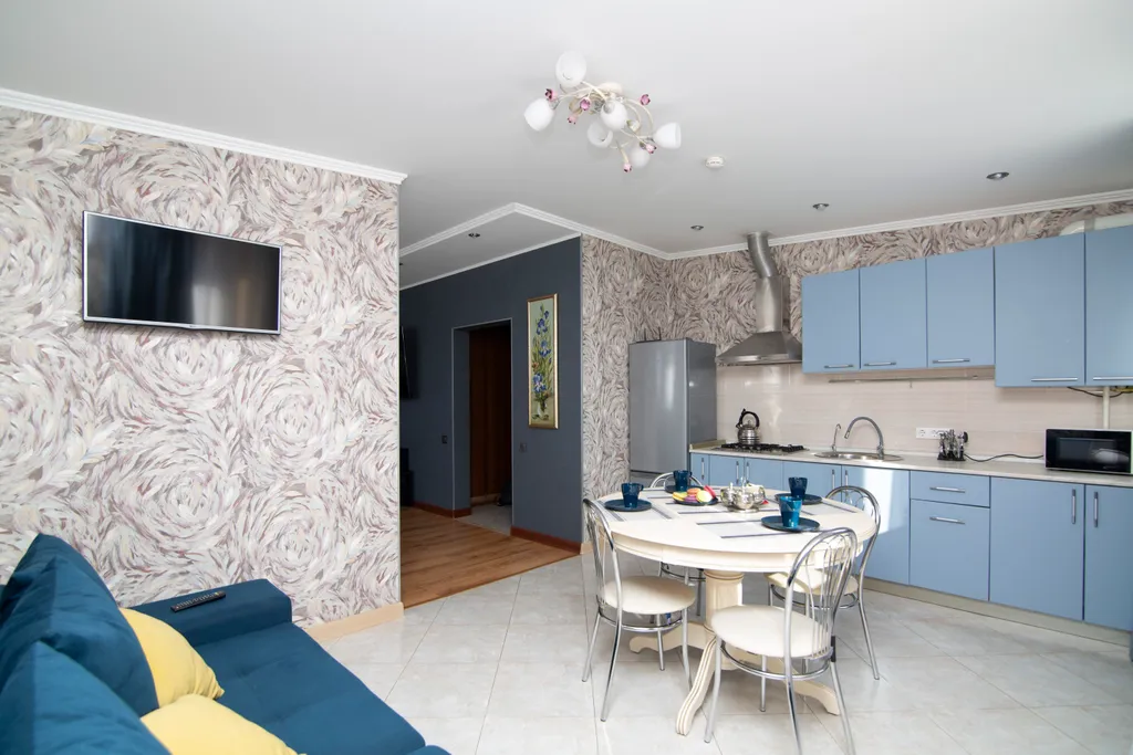 Квартира Двухкомнтаная квартира в 200 метрах от моря в центре города — Геленджик