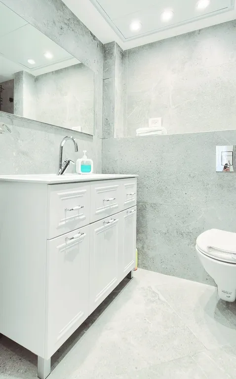 804Первая линия , Парковка ,Бомбоубежище на каждом этаже.