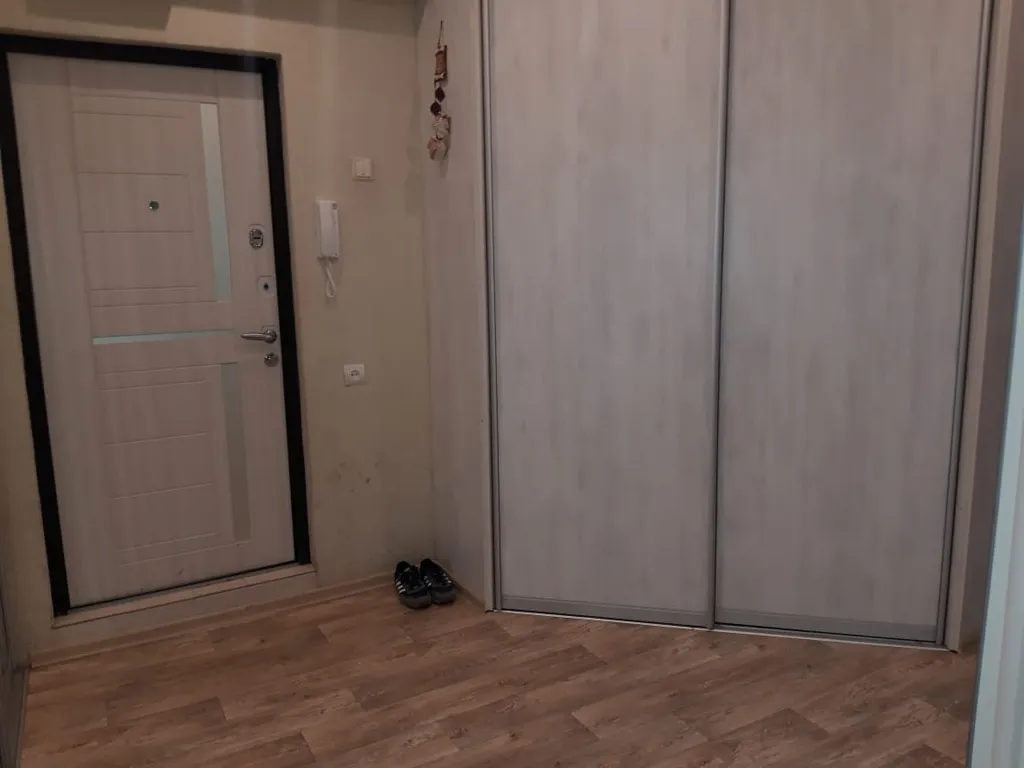 Квартира с отличной транспортной развязкой у дома