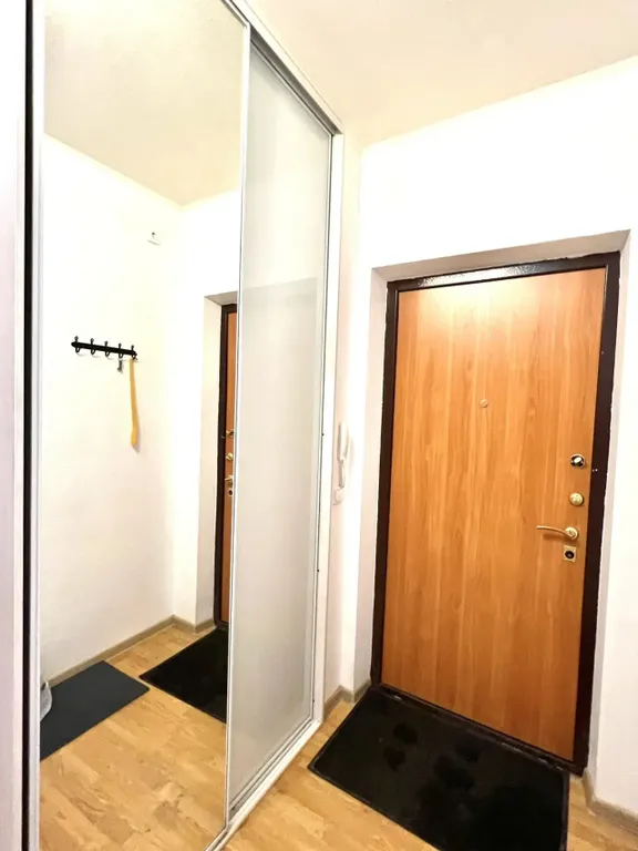 Просторная квартирка в центре Уралмаша