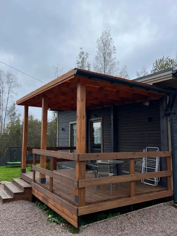 Новый современный дом с просторной кухней-гостиной