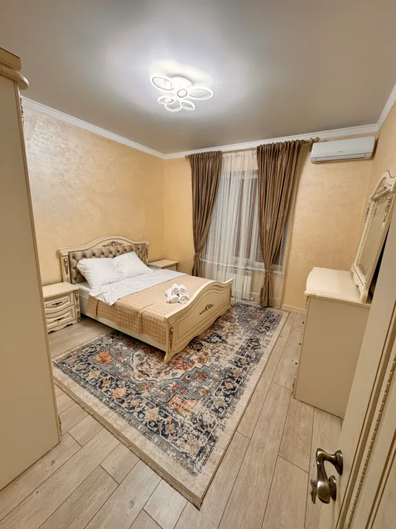 Коттедж Дом с 3 спальнями и патио — аренда посуточно в Красный Пахарь