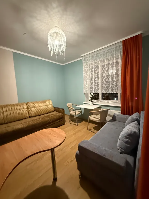 Евротрёшка на 9 гостей и 2 лоджии