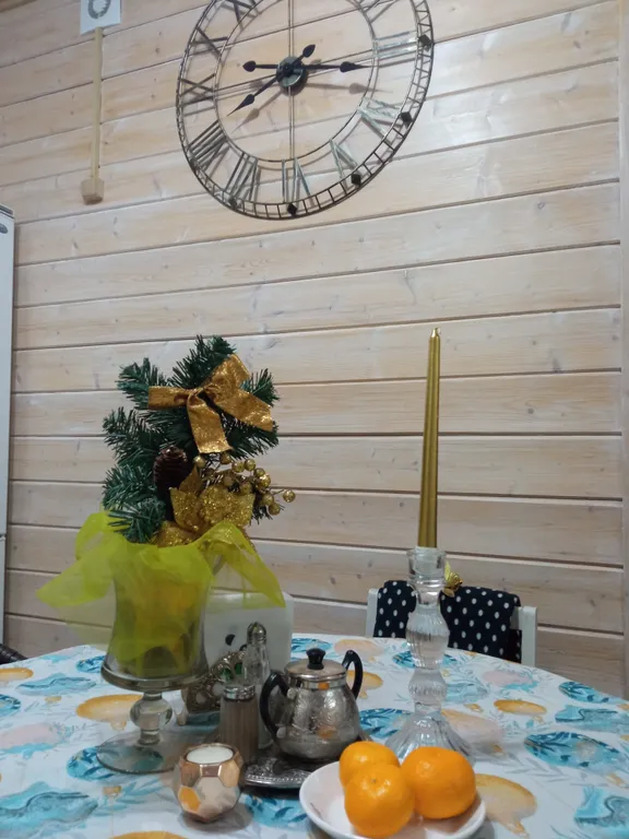 Коттедж Двухэтажный апартамент в доме на берегу озера — Луга