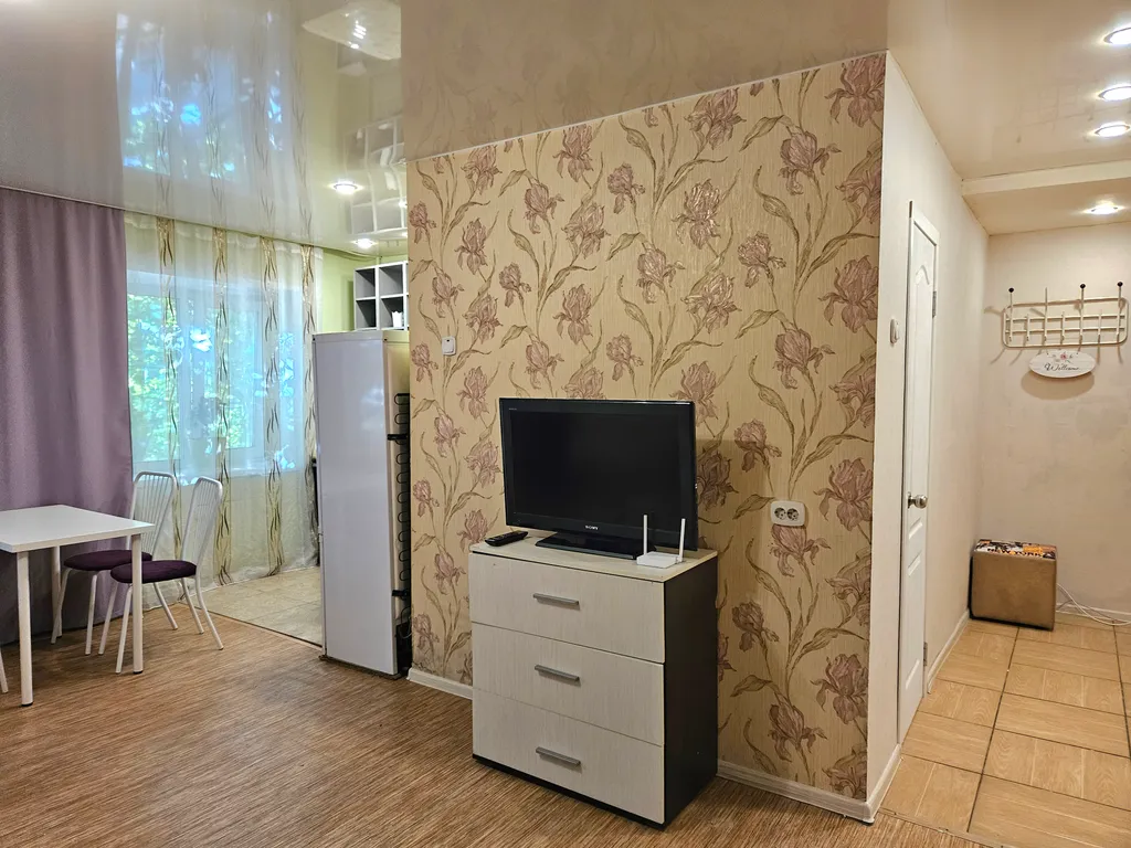 Уютная квартира не далеко от студгородка СФУ детской краевой больницы