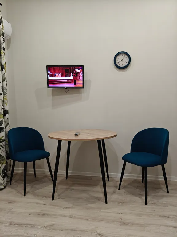 Квартира Студия для двоих с видом на аллею — аренда посуточно в Черноморское