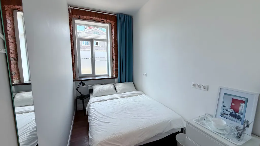 Квартира Уютная комната в стиле Лофт у метро Парк Культуры — аренда посуточно в Москва