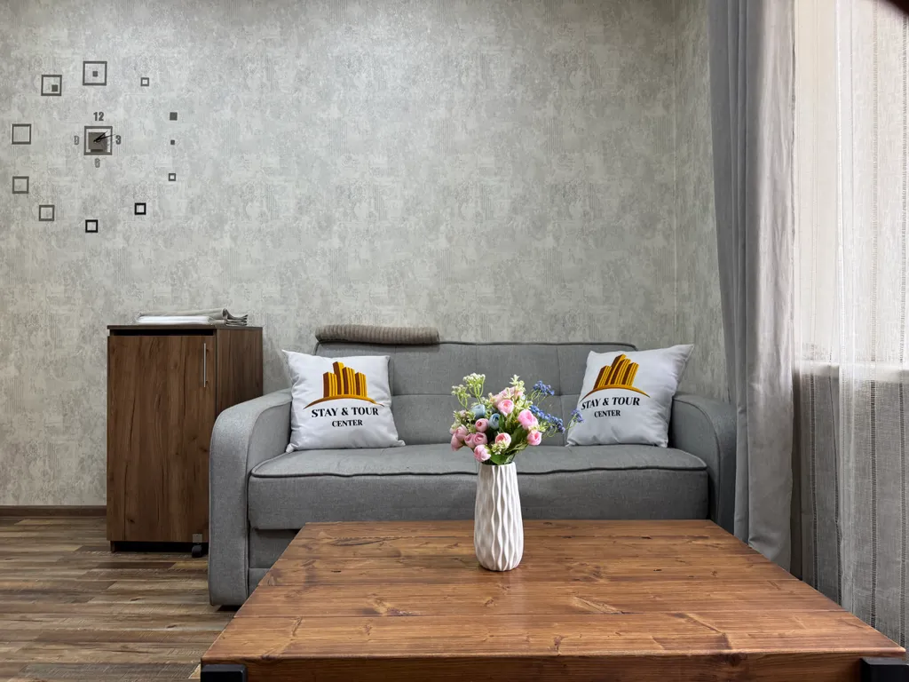 Студия в самом центре, площадь Республики 200 метров