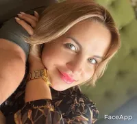Юлия Шкаровская