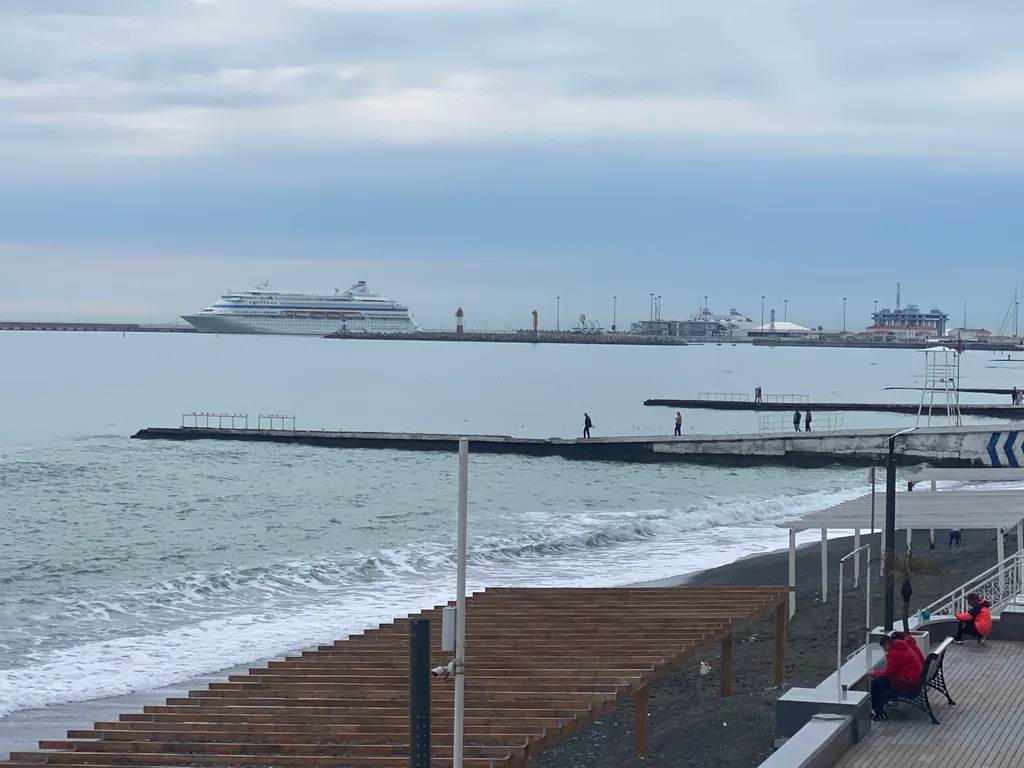 Квартира Квартира Уютная студия в центре Адлера рядом с морем, до Красной поляны 35 мин. — Адлер