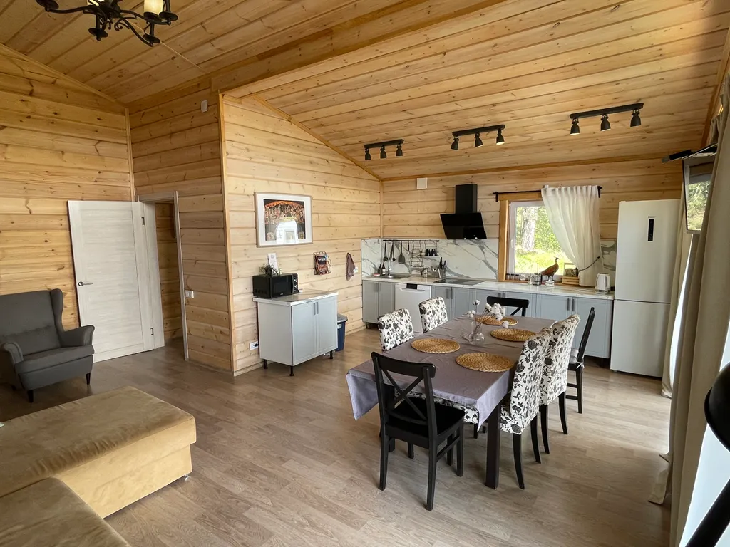 Дом с баней и бассейном