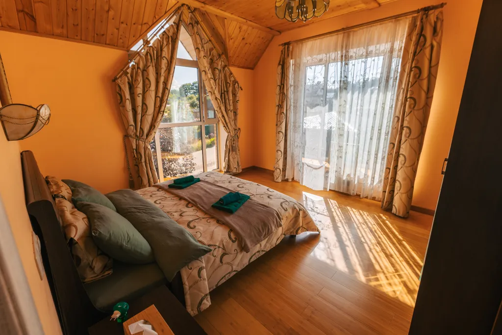 Современный дом в тихом месте