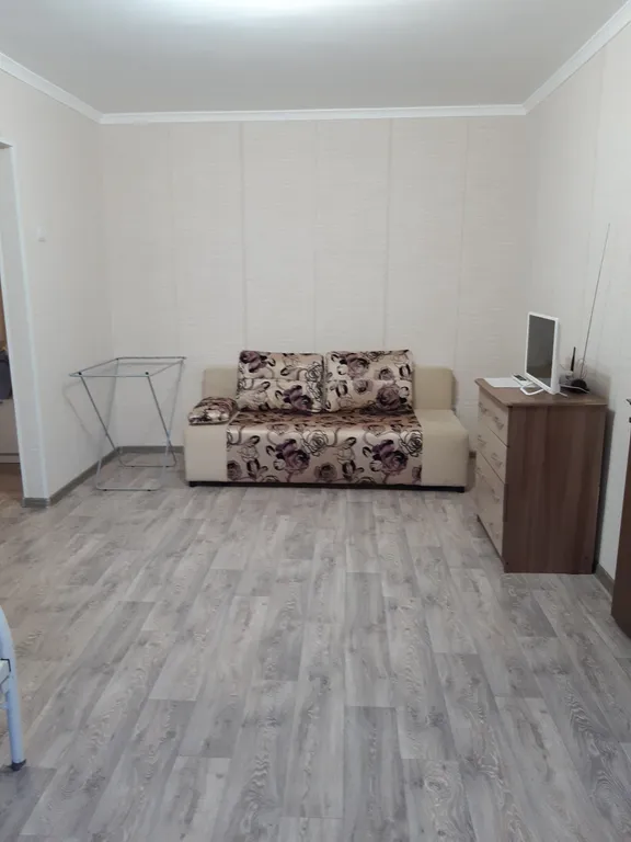 Теплая, чистая 2 комнатная квартира