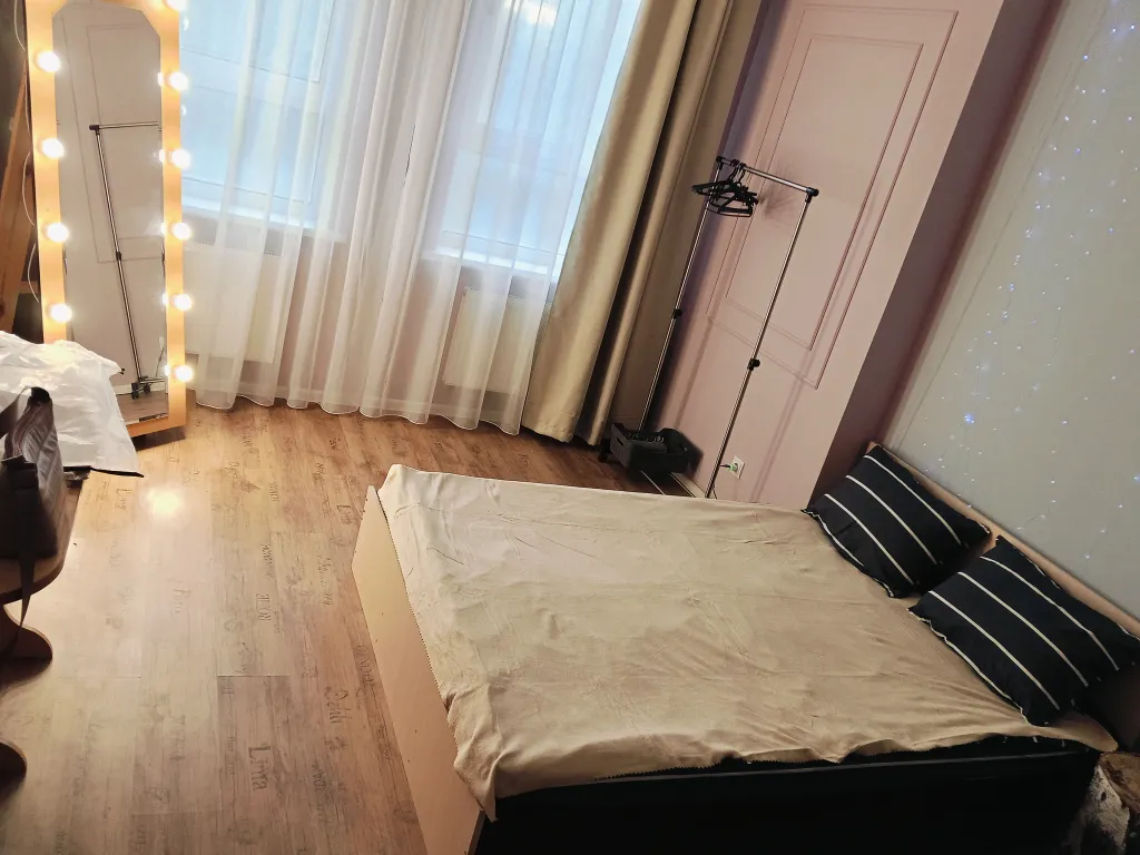 Квартира Лучшая комната в городе рядом с центром — аренда посуточно в Екатеринбург