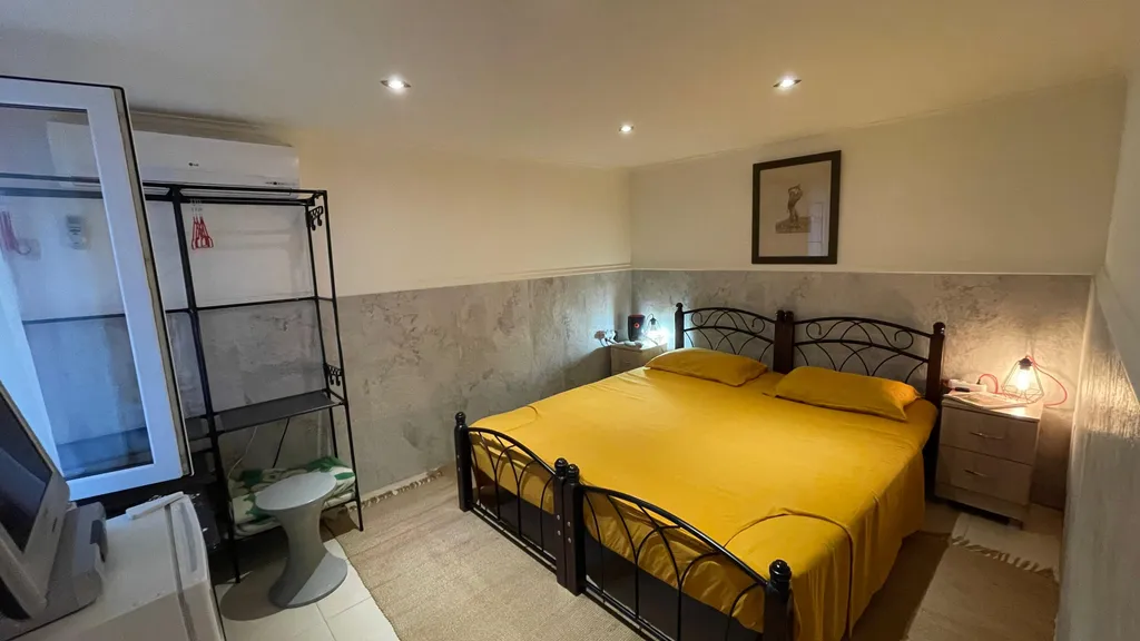 Квартира Комната люкс с удобствами в номере — Гагра