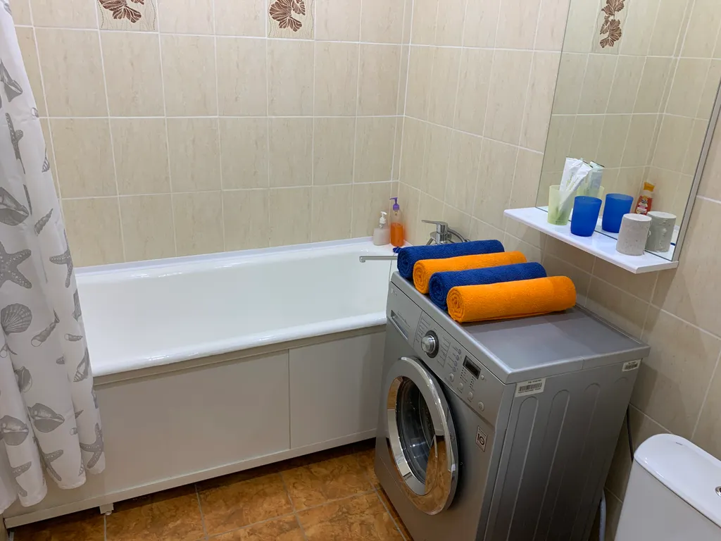 Евродвушка у ТЦ Фестиваль