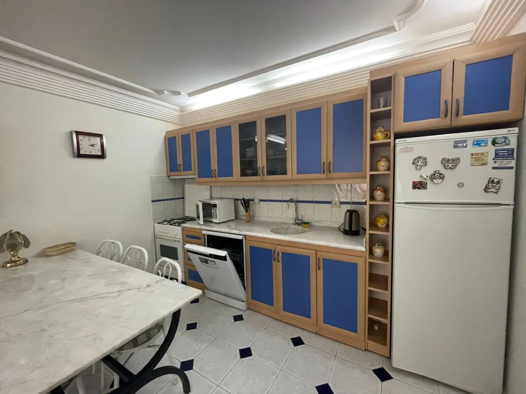 Большая квартира напротив пляжа Клеопатра